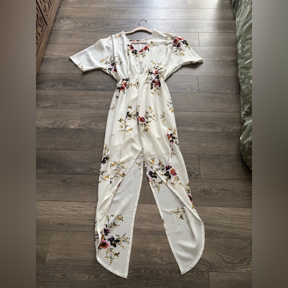 Floral V-Neck Dress in Cream
